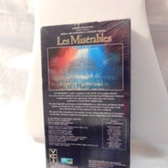 Les Miserables In Concert VHS NEW AND SEALED - Picture 2 of 7